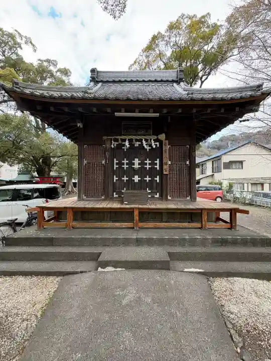 八幡宮の{uncategorized: "未分類", other: "その他", undefined: "問題あり", building: "その他建物", grave: "お墓", sacred_gate: "鳥居", guardian: "狛犬", statue: "像", buddha: "仏像", history: "歴史", nature: "自然", garden: "庭園", animal: "動物", pagoda: "塔", temizu: "手水舎", mountain_gate: "山門・神門", sanctuary: "本殿・本堂", subordinate: "末社・摂社", art: "芸術", scenery: "景色", jizo: "地蔵", ema: "絵馬", goshuin: "御朱印", omikuji: "おみくじ", items: "授与品その他", amulet: "お守り", goshuincho: "御朱印帳", eats: "食事", festival: "お祭り", votive_dance: "神楽", shichigosan: "七五三参", wedding: "結婚式", experience: "体験その他", initially: "初詣", around: "周辺", anti_infection: "感染症対策"}