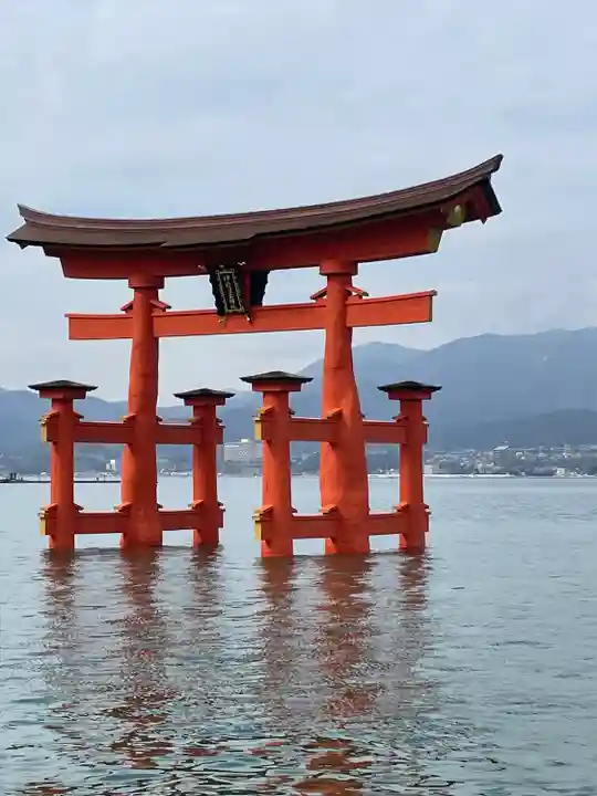 厳島神社(広島県)