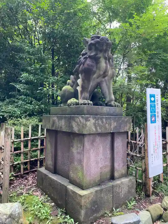 寒川神社の狛犬