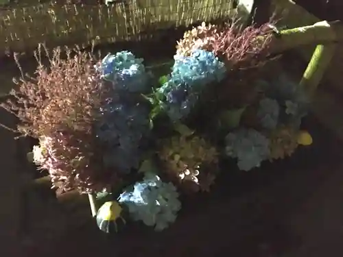 北広島市総鎮守　廣島神社の手水舎