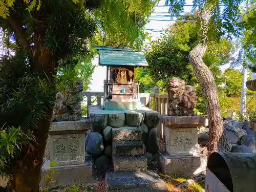 白山社の末社・摂社