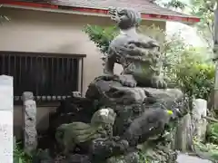 新宿下落合氷川神社の狛犬