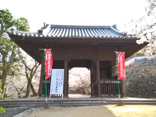 法輪寺の山門