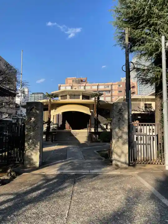 金地院の山門・神門