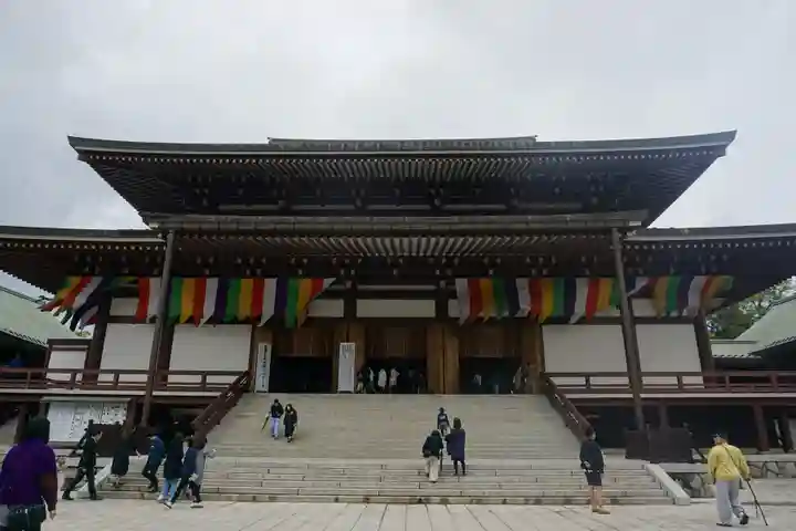 成田山新勝寺の本殿・本堂