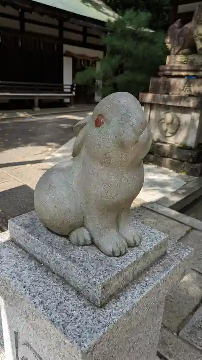 岡崎神社の狛犬