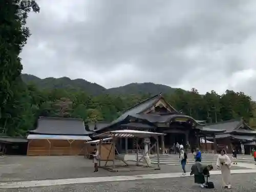 彌彦神社の本殿