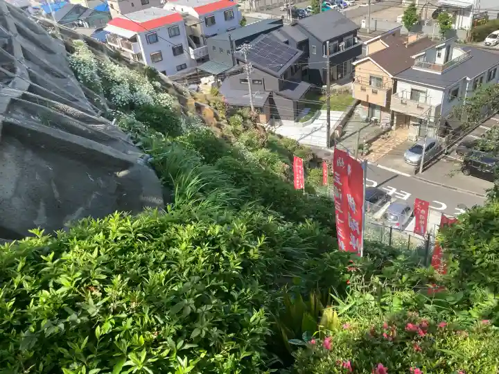 慈眼院の{uncategorized: "未分類", other: "その他", undefined: "問題あり", building: "その他建物", grave: "お墓", sacred_gate: "鳥居", guardian: "狛犬", statue: "像", buddha: "仏像", history: "歴史", nature: "自然", garden: "庭園", animal: "動物", pagoda: "塔", temizu: "手水舎", mountain_gate: "山門・神門", sanctuary: "本殿・本堂", subordinate: "末社・摂社", art: "芸術", scenery: "景色", jizo: "地蔵", ema: "絵馬", goshuin: "御朱印", omikuji: "おみくじ", items: "授与品その他", amulet: "お守り", goshuincho: "御朱印帳", eats: "食事", festival: "お祭り", votive_dance: "神楽", shichigosan: "七五三参", wedding: "結婚式", experience: "体験その他", initially: "初詣", around: "周辺", anti_infection: "感染症対策"}
