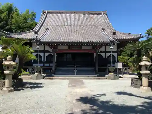 東漸寺の本殿・本堂