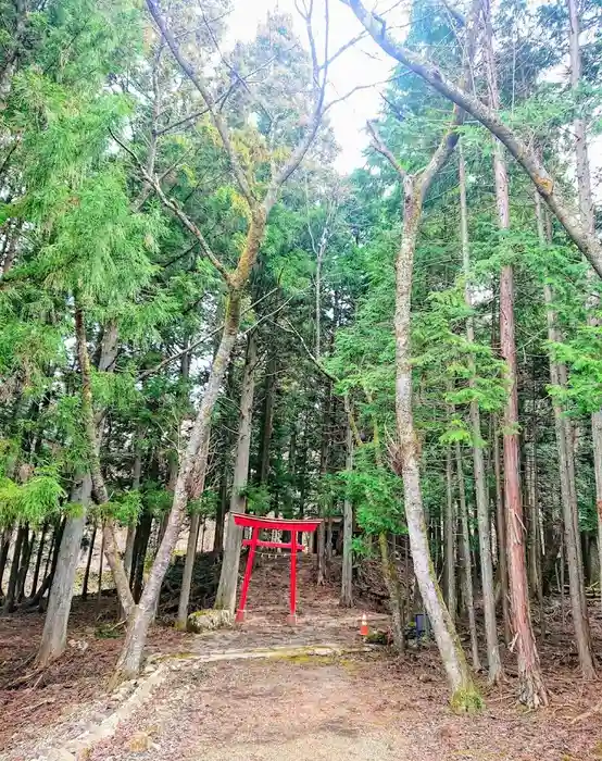 雛鶴神社の鳥居