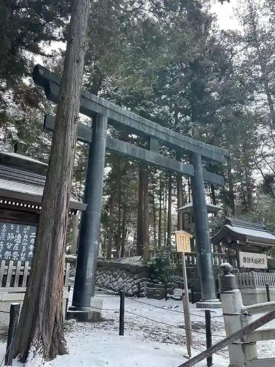 諏訪大社下社秋宮(長野県)