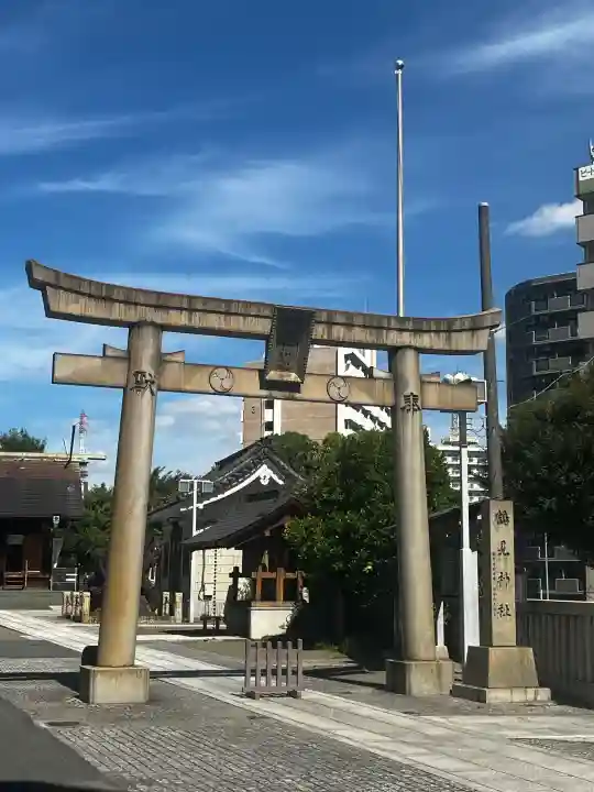 鶴見神社の{uncategorized: "未分類", other: "その他", undefined: "問題あり", building: "その他建物", grave: "お墓", sacred_gate: "鳥居", guardian: "狛犬", statue: "像", buddha: "仏像", history: "歴史", nature: "自然", garden: "庭園", animal: "動物", pagoda: "塔", temizu: "手水舎", mountain_gate: "山門・神門", sanctuary: "本殿・本堂", subordinate: "末社・摂社", art: "芸術", scenery: "景色", jizo: "地蔵", ema: "絵馬", goshuin: "御朱印", omikuji: "おみくじ", items: "授与品その他", amulet: "お守り", goshuincho: "御朱印帳", eats: "食事", festival: "お祭り", votive_dance: "神楽", shichigosan: "七五三参", wedding: "結婚式", experience: "体験その他", initially: "初詣", around: "周辺", anti_infection: "感染症対策"}