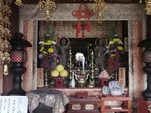 小山寺の本殿・本堂