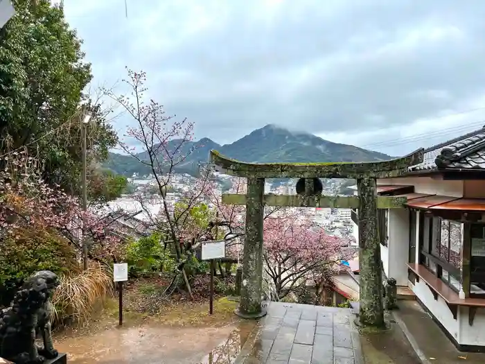 西山神社の鳥居