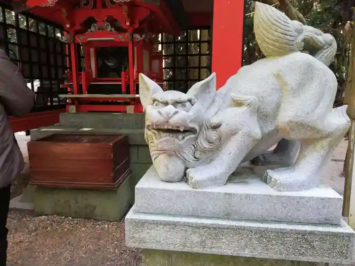 青島神社(青島神宮)の狛犬
