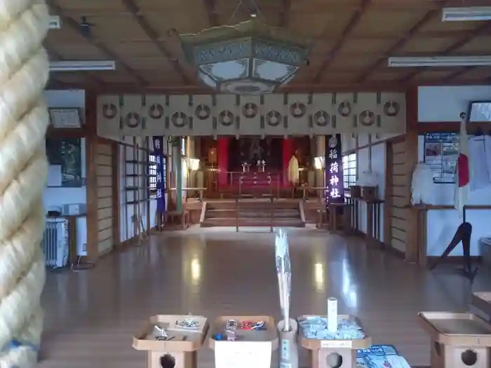 稲荷神社の本殿