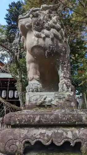 岡崎神社の狛犬