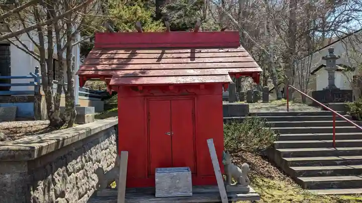 霧多布神社の末社・摂社