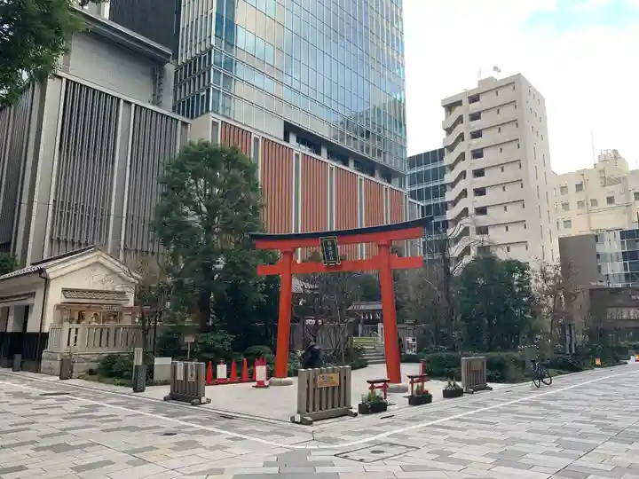 福徳神社(芽吹稲荷)の鳥居