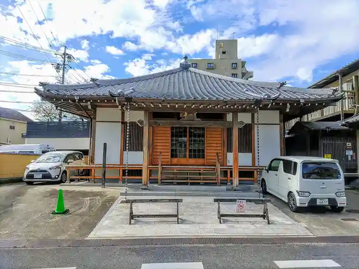 放光寺の本殿・本堂