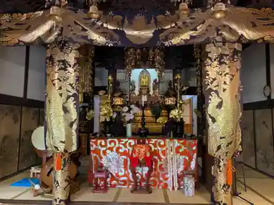 隆国寺の本殿・本堂