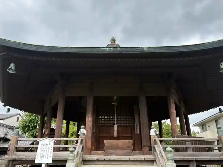 長光寺の{uncategorized: "未分類", other: "その他", undefined: "問題あり", building: "その他建物", grave: "お墓", sacred_gate: "鳥居", guardian: "狛犬", statue: "像", buddha: "仏像", history: "歴史", nature: "自然", garden: "庭園", animal: "動物", pagoda: "塔", temizu: "手水舎", mountain_gate: "山門・神門", sanctuary: "本殿・本堂", subordinate: "末社・摂社", art: "芸術", scenery: "景色", jizo: "地蔵", ema: "絵馬", goshuin: "御朱印", omikuji: "おみくじ", items: "授与品その他", amulet: "お守り", goshuincho: "御朱印帳", eats: "食事", festival: "お祭り", votive_dance: "神楽", shichigosan: "七五三参", wedding: "結婚式", experience: "体験その他", initially: "初詣", around: "周辺", anti_infection: "感染症対策"}