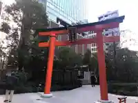福徳神社(芽吹稲荷)の鳥居