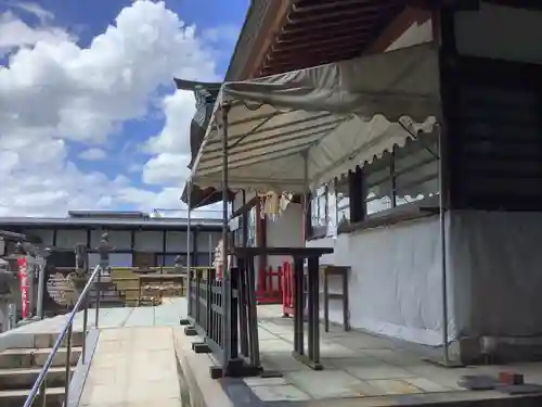 新羅神社の本殿・本堂