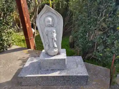 地蔵（取手甲）の地蔵