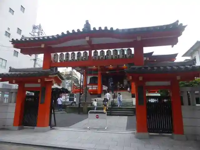 善國寺の山門・神門