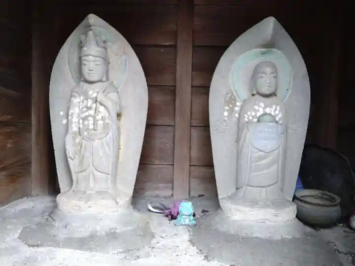 館の双体地蔵様(豊明市中京競馬場入口交差点)(愛知県)