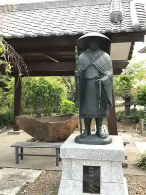 常福寺の像