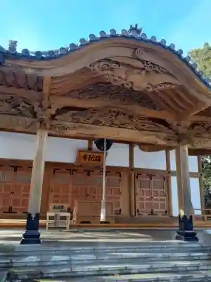 彌勒寺の本殿・本堂