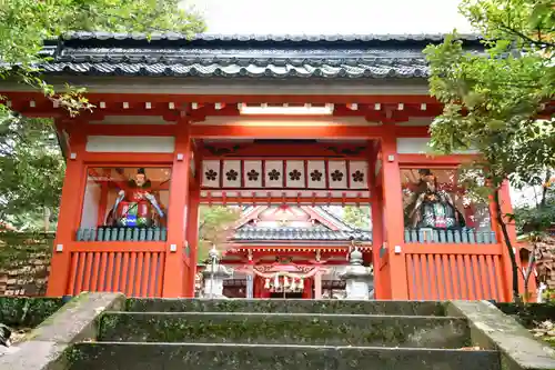 金澤神社の山門