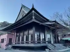 願行寺の本殿