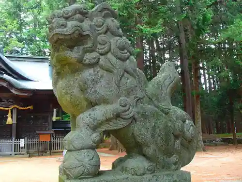 大御食神社の狛犬