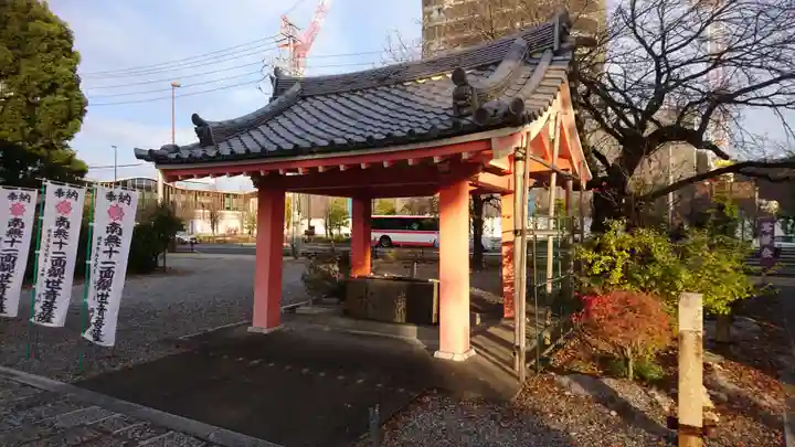 美江寺の手水舎