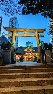 西久保八幡神社の鳥居