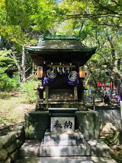 宮地嶽神社の末社・摂社