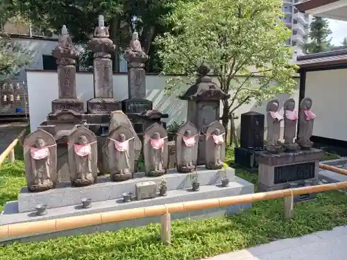 宝勝山　南藏院   蓮光寺(東京都)
