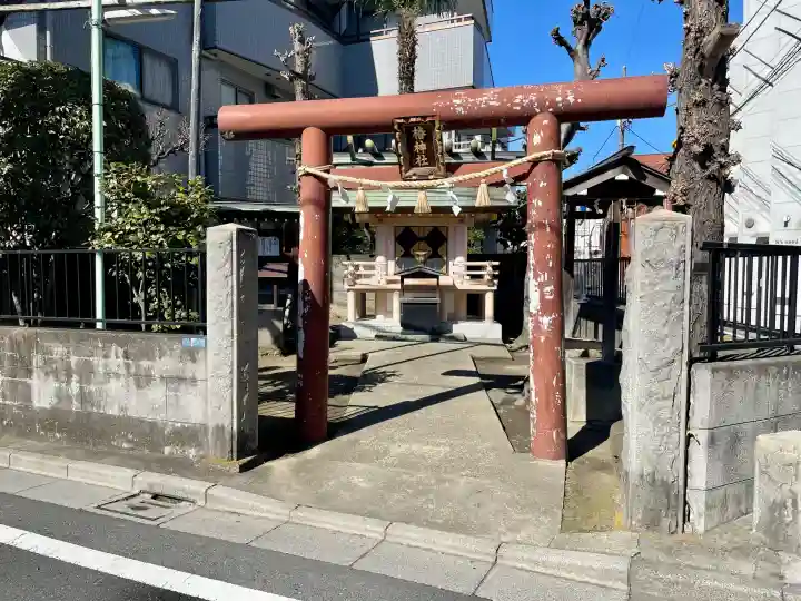 椿神社の{uncategorized: "未分類", other: "その他", undefined: "問題あり", building: "その他建物", grave: "お墓", sacred_gate: "鳥居", guardian: "狛犬", statue: "像", buddha: "仏像", history: "歴史", nature: "自然", garden: "庭園", animal: "動物", pagoda: "塔", temizu: "手水舎", mountain_gate: "山門・神門", sanctuary: "本殿・本堂", subordinate: "末社・摂社", art: "芸術", scenery: "景色", jizo: "地蔵", ema: "絵馬", goshuin: "御朱印", omikuji: "おみくじ", items: "授与品その他", amulet: "お守り", goshuincho: "御朱印帳", eats: "食事", festival: "お祭り", votive_dance: "神楽", shichigosan: "七五三参", wedding: "結婚式", experience: "体験その他", initially: "初詣", around: "周辺", anti_infection: "感染症対策"}