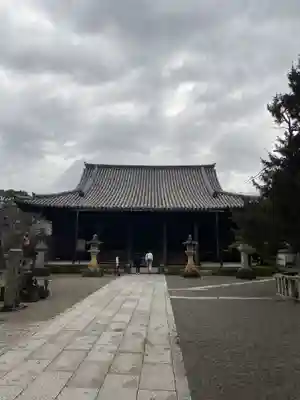 道成寺の本殿・本堂
