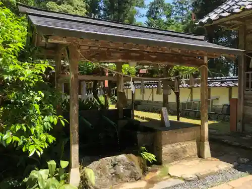 粟鹿神社の手水舎