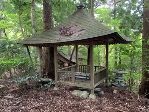 子守稲荷大明神のその他建物