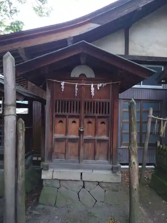 八剣神社の末社・摂社