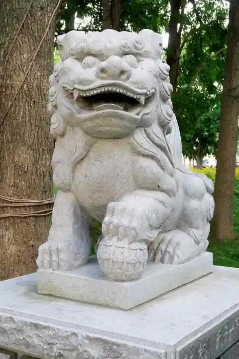 遠別神社の狛犬