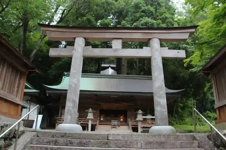 丹生川上神社(下社)の鳥居