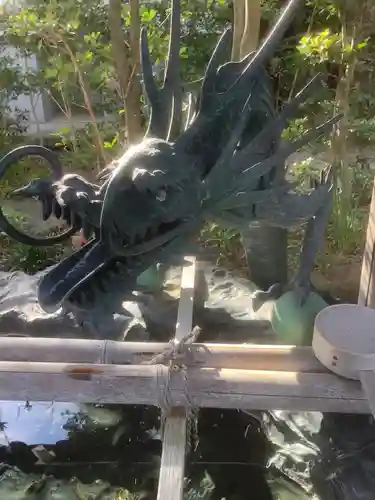 大学院の手水舎