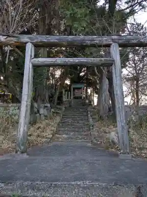 若苗神社の{uncategorized: "未分類", other: "その他", undefined: "問題あり", building: "その他建物", grave: "お墓", sacred_gate: "鳥居", guardian: "狛犬", statue: "像", buddha: "仏像", history: "歴史", nature: "自然", garden: "庭園", animal: "動物", pagoda: "塔", temizu: "手水舎", mountain_gate: "山門・神門", sanctuary: "本殿・本堂", subordinate: "末社・摂社", art: "芸術", scenery: "景色", jizo: "地蔵", ema: "絵馬", goshuin: "御朱印", omikuji: "おみくじ", items: "授与品その他", amulet: "お守り", goshuincho: "御朱印帳", eats: "食事", festival: "お祭り", votive_dance: "神楽", shichigosan: "七五三参", wedding: "結婚式", experience: "体験その他", initially: "初詣", around: "周辺", anti_infection: "感染症対策"}
