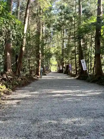 宇太水分神社(下社)の{uncategorized: "未分類", other: "その他", undefined: "問題あり", building: "その他建物", grave: "お墓", sacred_gate: "鳥居", guardian: "狛犬", statue: "像", buddha: "仏像", history: "歴史", nature: "自然", garden: "庭園", animal: "動物", pagoda: "塔", temizu: "手水舎", mountain_gate: "山門・神門", sanctuary: "本殿・本堂", subordinate: "末社・摂社", art: "芸術", scenery: "景色", jizo: "地蔵", ema: "絵馬", goshuin: "御朱印", omikuji: "おみくじ", items: "授与品その他", amulet: "お守り", goshuincho: "御朱印帳", eats: "食事", festival: "お祭り", votive_dance: "神楽", shichigosan: "七五三参", wedding: "結婚式", experience: "体験その他", initially: "初詣", around: "周辺", anti_infection: "感染症対策"}